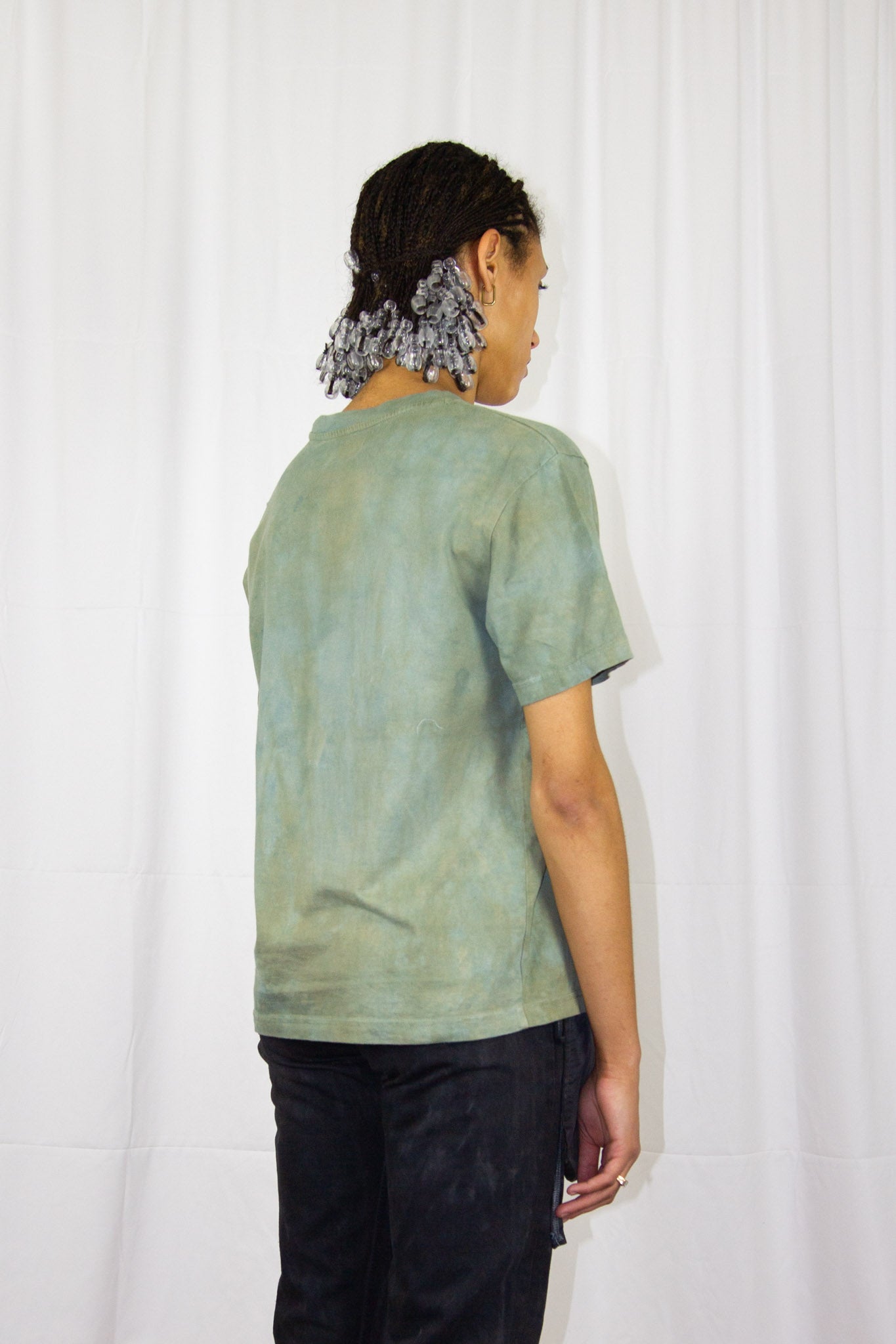 Le t-shirt indigo vert