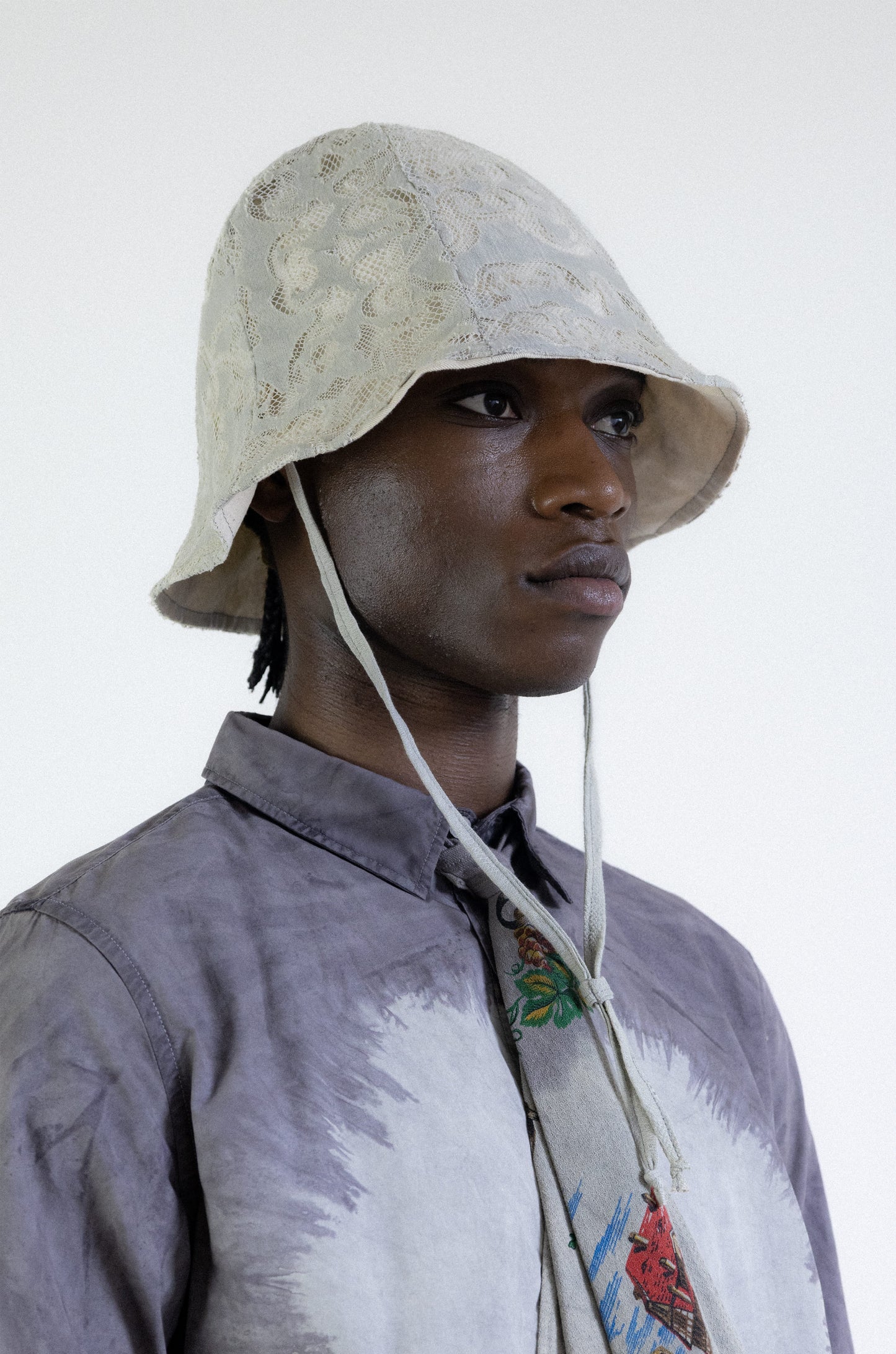 Chapeau-cloche dentelle charbon